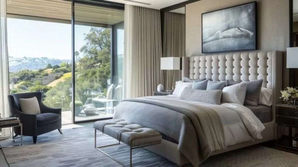 An image of Jami Gertz’s master bedroom